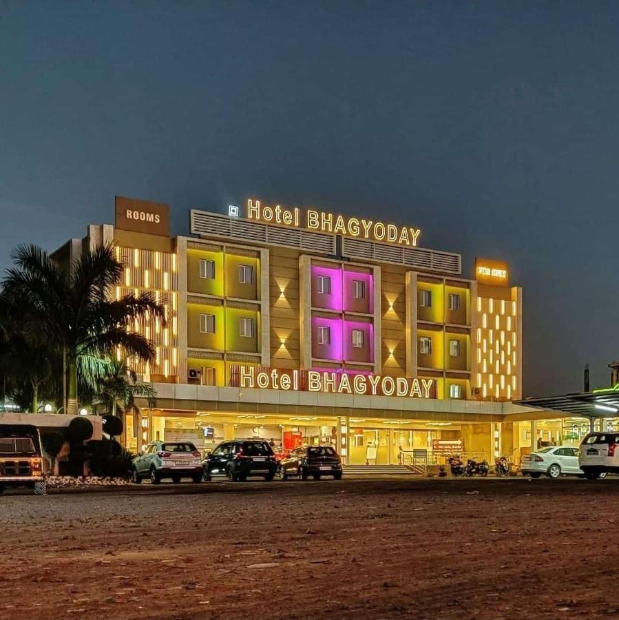 Hotel Bhagyoday Limodara Екстериор снимка